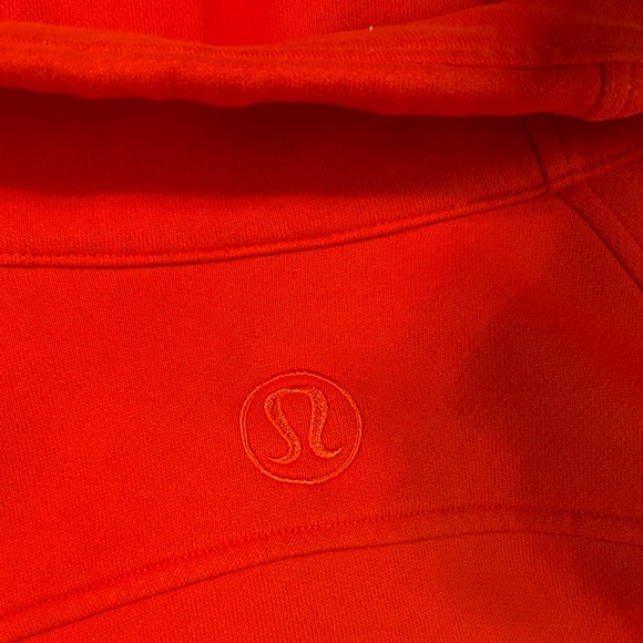 Lululemon scuba orange size xs/s. - Picture 4 of 5